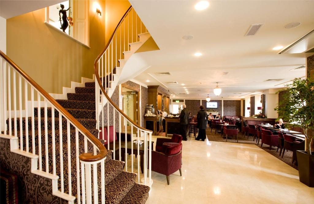 The Shirley Arms Hotel Carrickmacross Esterno foto