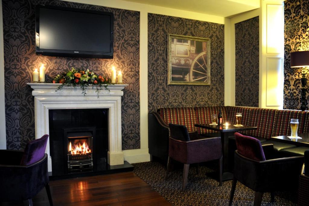 The Shirley Arms Hotel Carrickmacross Esterno foto